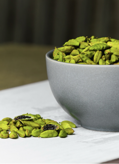 50 100g bags - 5kg Box - Bold Premium Guatemalan Whole Green Cardamom